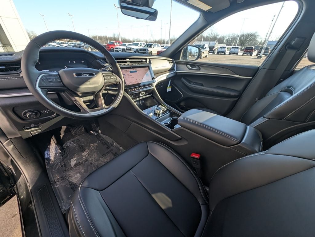 New 2026 Jeep Grand Cherokee L LIMITED 4X4 Sport Utility