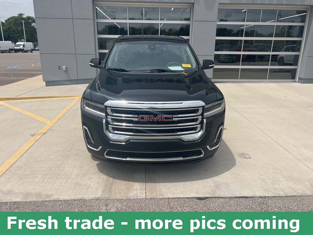 2023 Gmc Acadia SLE photo 2
