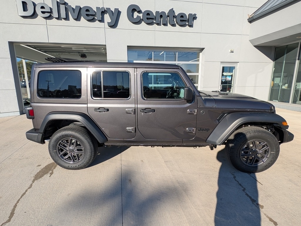 New 2026 Jeep Wrangler 4-DOOR SPORT S Sport Utility