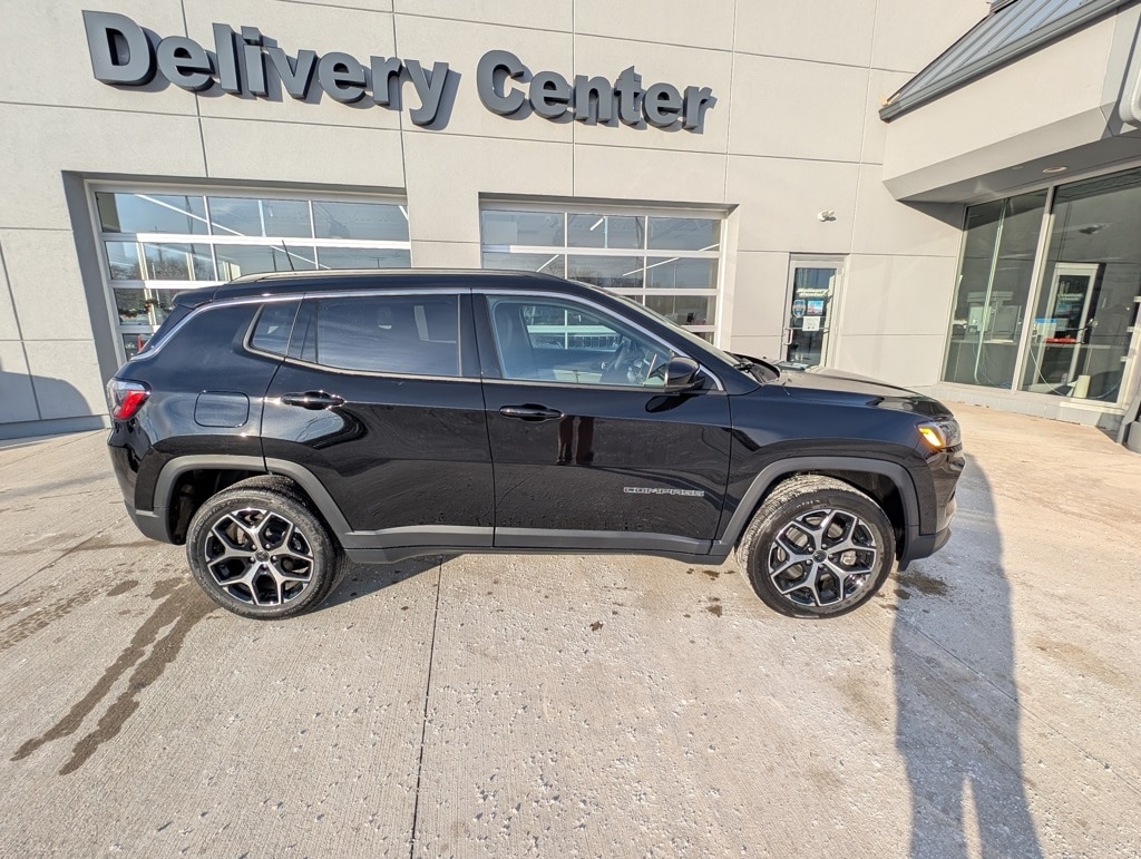 New 2026 Jeep Compass LIMITED 4X4 Sport Utility
