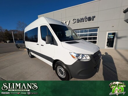 2024 Mercedes-Benz Sprinter 2500 Passenger 144 WB Minivan/Van