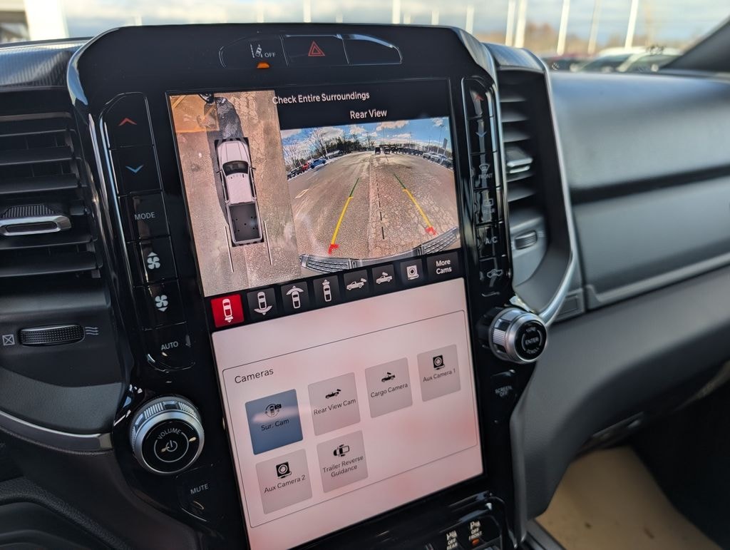 New 2026 Ram 2500 BIG HORN CREW CAB 4X4 8' BOX Pickup