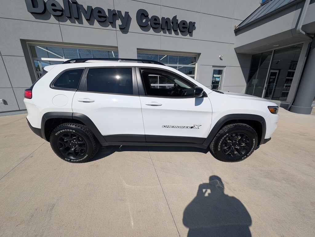 Used 2022 Jeep Cherokee X SUV
