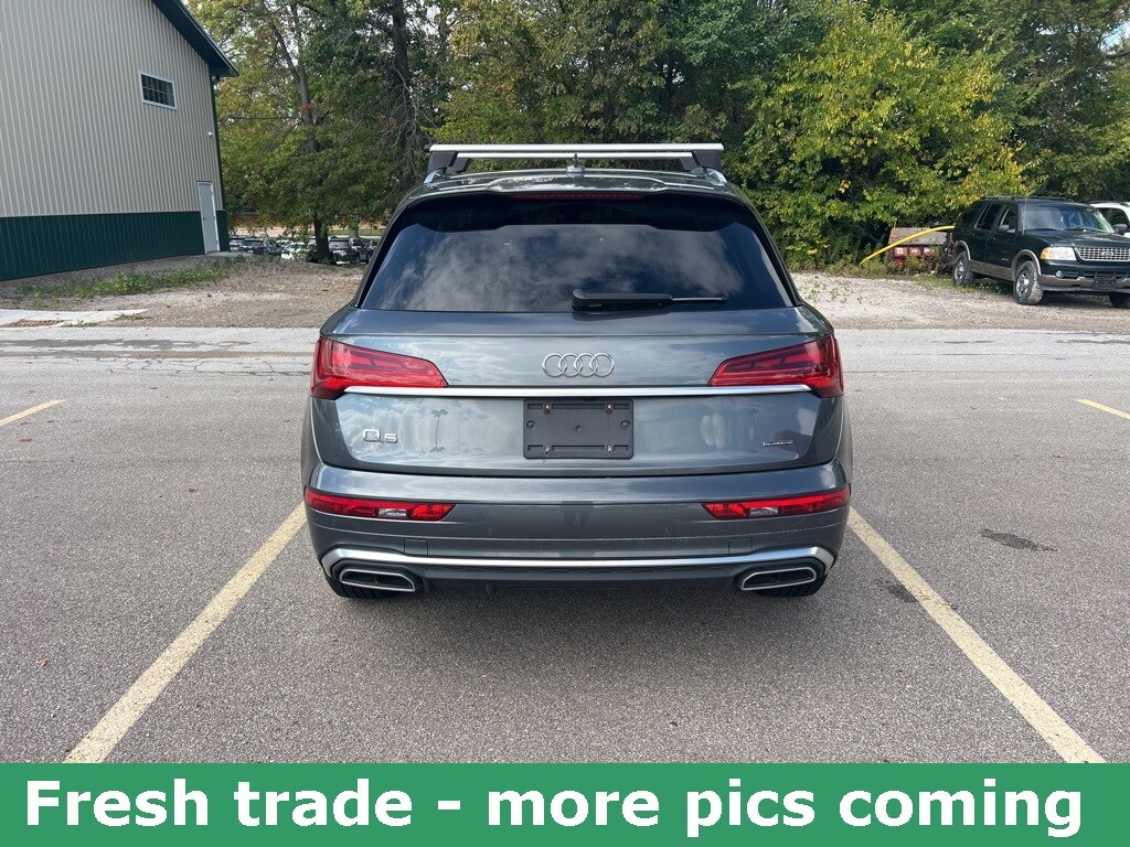2023 Audi Q5 45 S line Premium Plus photo 2