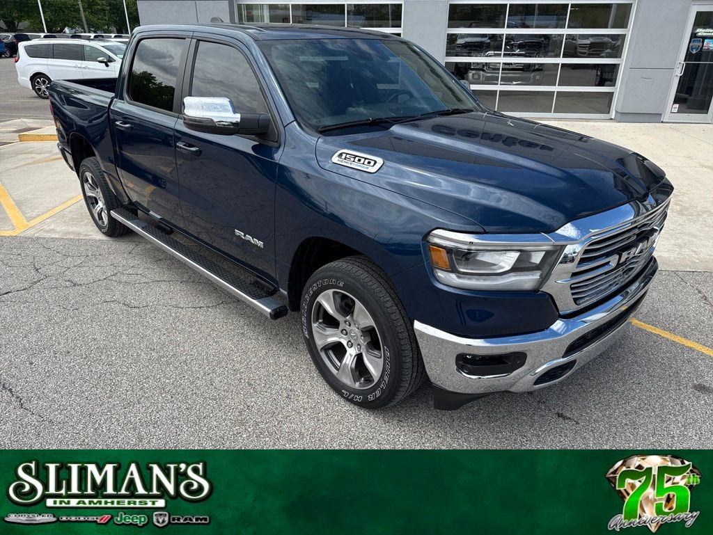 2024 RAM 1500 Laramie 4x4 Crew Cab 5'7's photo
