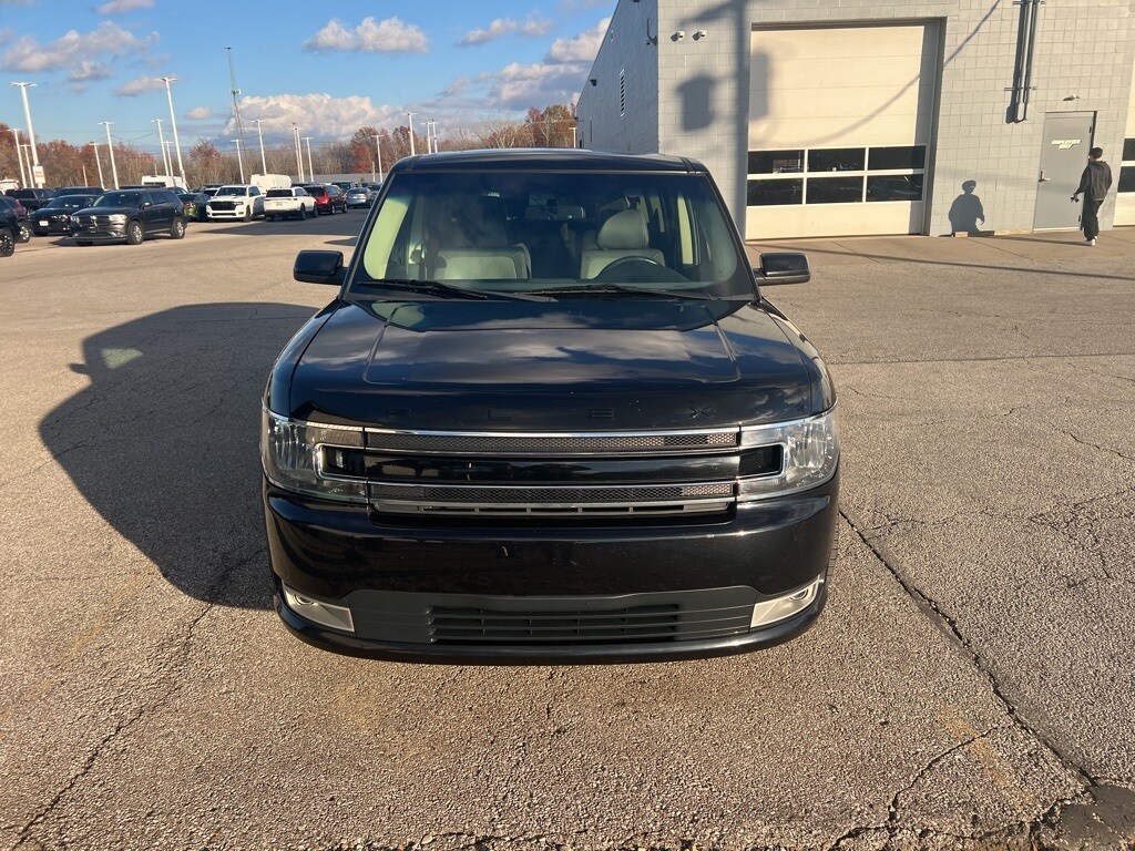 2019 Ford Flex SEL photo 2