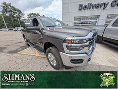 2025 Ram 3500 BIG HORN CREW CAB 4X4 6'4 BOX Pickup