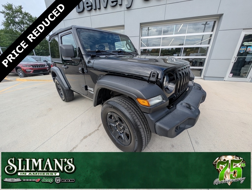 2020 Jeep Wrangler Sport's photo