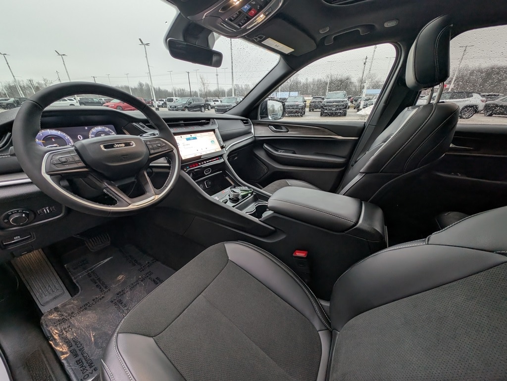 New 2026 Jeep Grand Cherokee ALTITUDE 4X4 Sport Utility