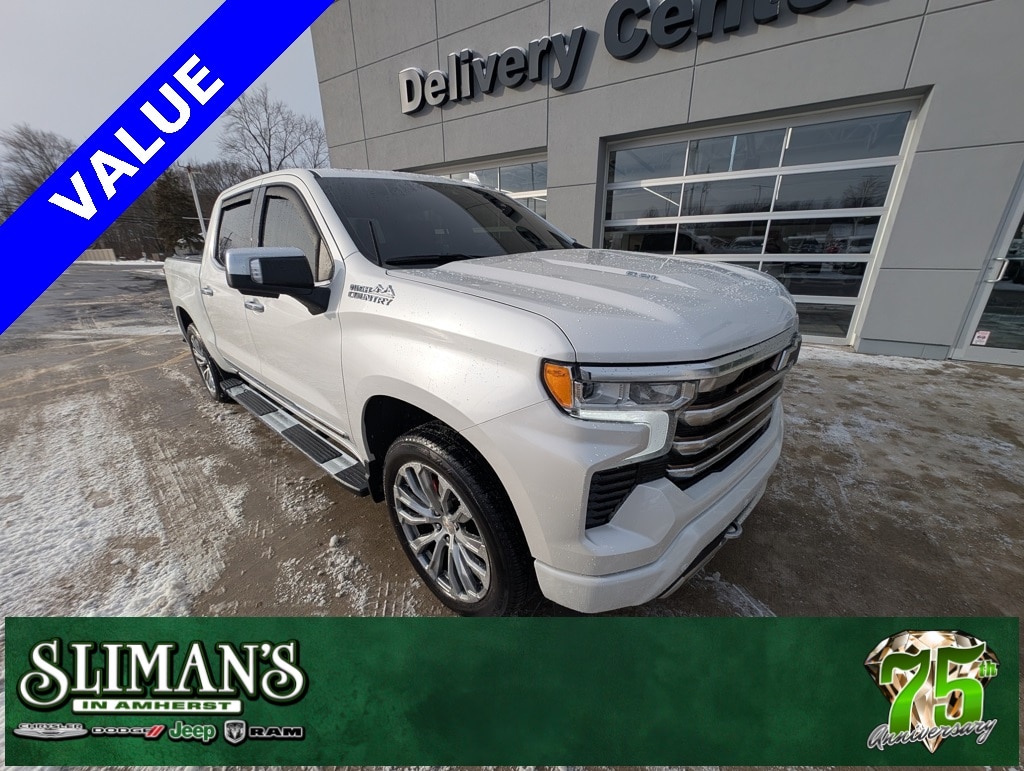 2022 Chevrolet Silverado 1500 High Country's photo