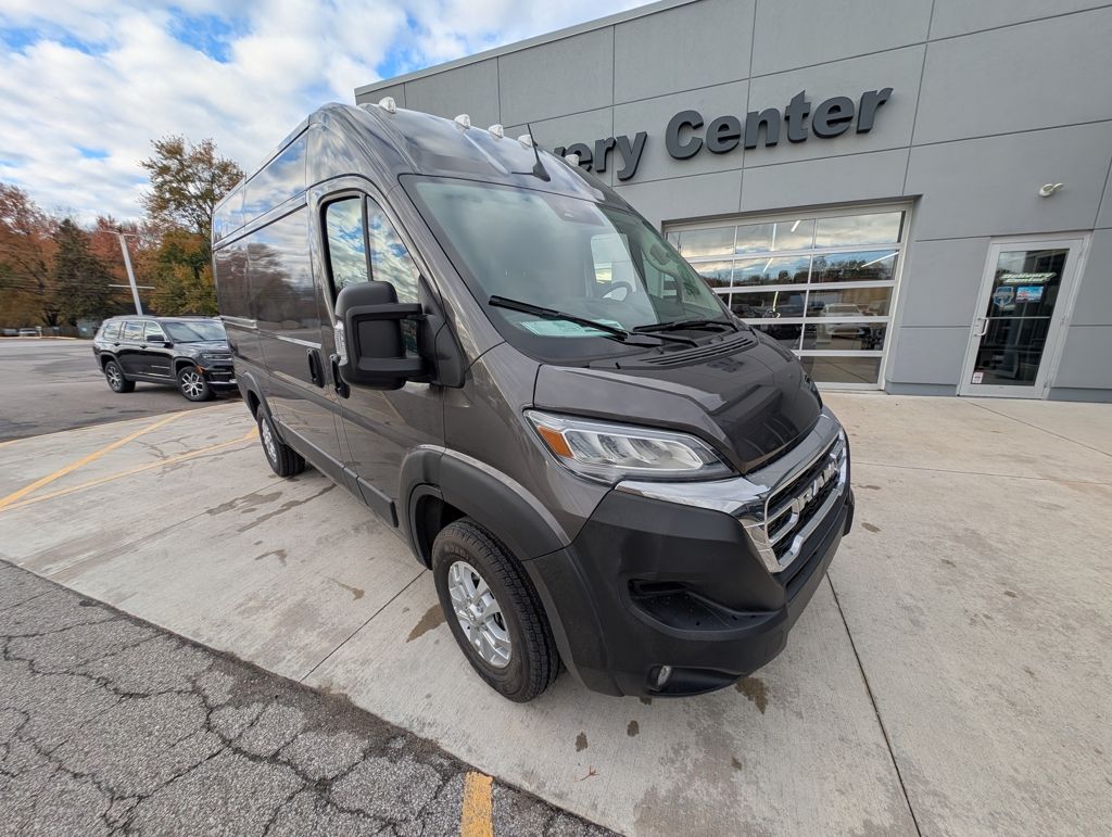 2026 RAM ProMaster Cargo Van SLT
