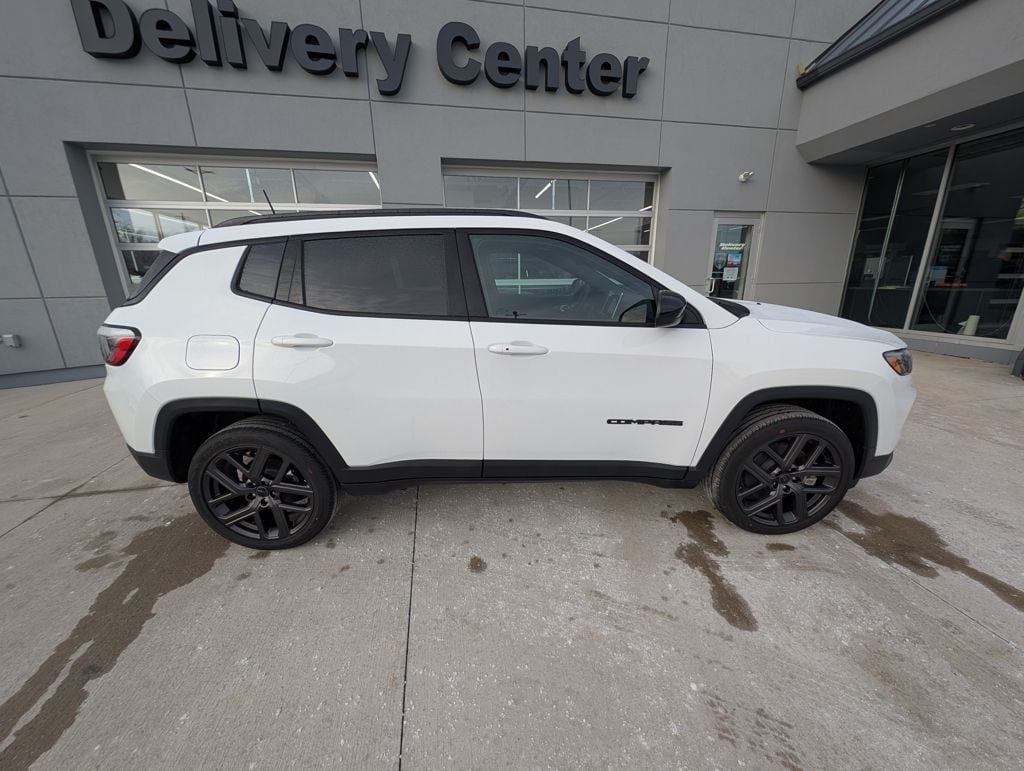 New 2026 Jeep Compass LATITUDE ALTITUDE 4X4 Sport Utility