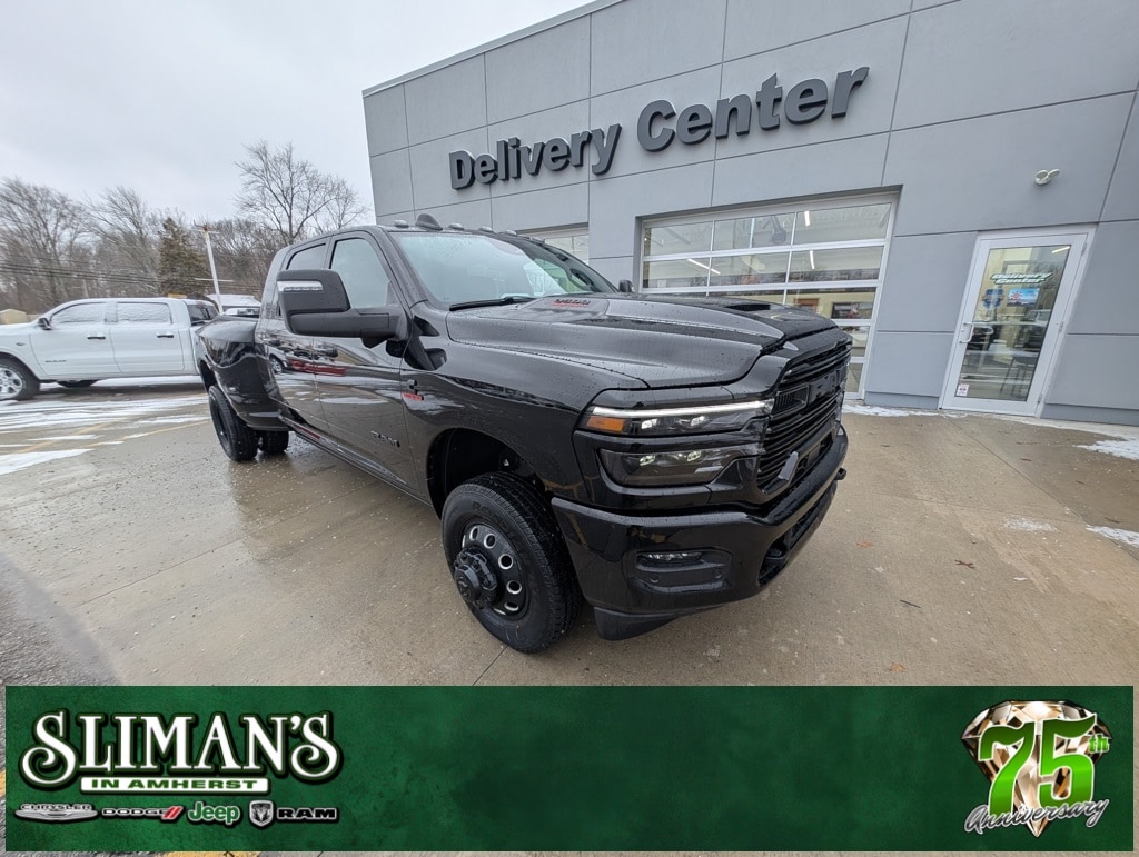 2026 RAM Ram 3500 Pickup Laramie's photo