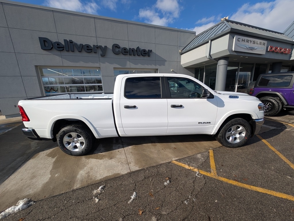 New 2026 Ram 1500 BIG HORN CREW CAB 4X4 6'4 BOX Pickup