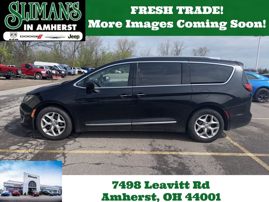 2017 Chrysler Pacifica Touring-L Plus