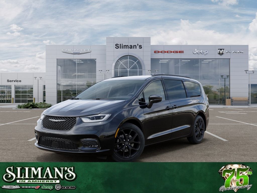 2026 Chrysler Pacifica Passenger Van 