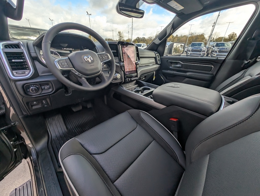 New 2026 Ram 1500 LARAMIE CREW CAB 4X4 5'7 BOX Pickup