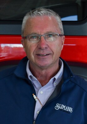 Staff member Lenny Oehlke from ID_3a2443