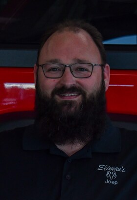 Staff member Travis Leonard from ID_4d3b6a