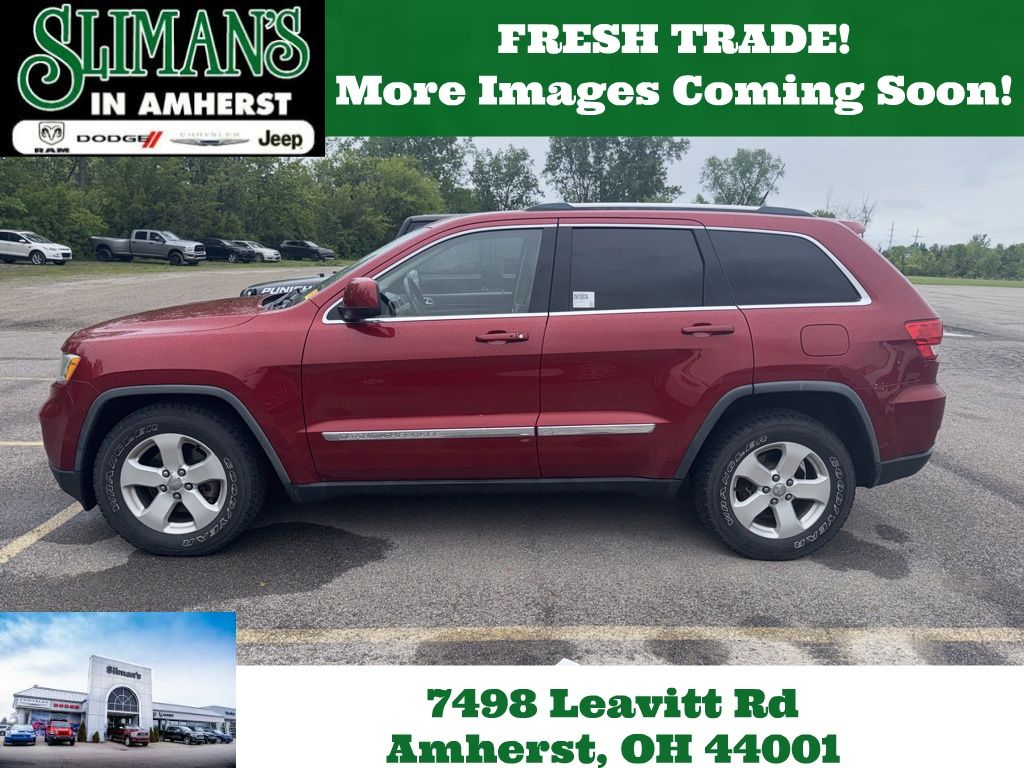 2011 Jeep Grand Cherokee Laredo 4WD's photo