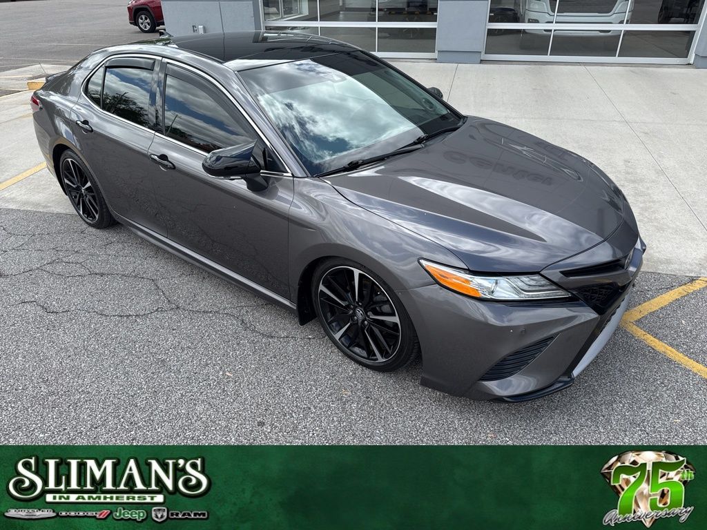 2019 Toyota Camry 3.5 Auto V6 XSE's photo