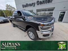 2025 Ram 2500 TRADESMAN CREW CAB 4X4 6'4 BOX Pickup