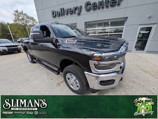 2025 Ram 2500 TRADESMAN CREW CAB 4X4 6'4 BOX Pickup