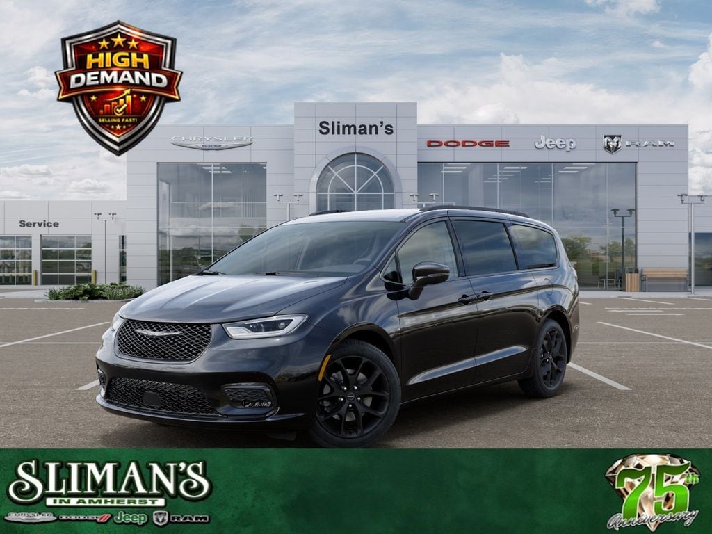 2026 Chrysler Pacifica Select AWD's photo