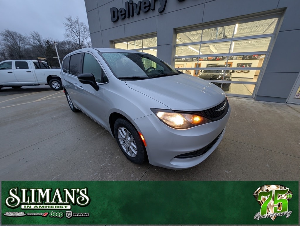 2026 Chrysler Voyager LX's photo