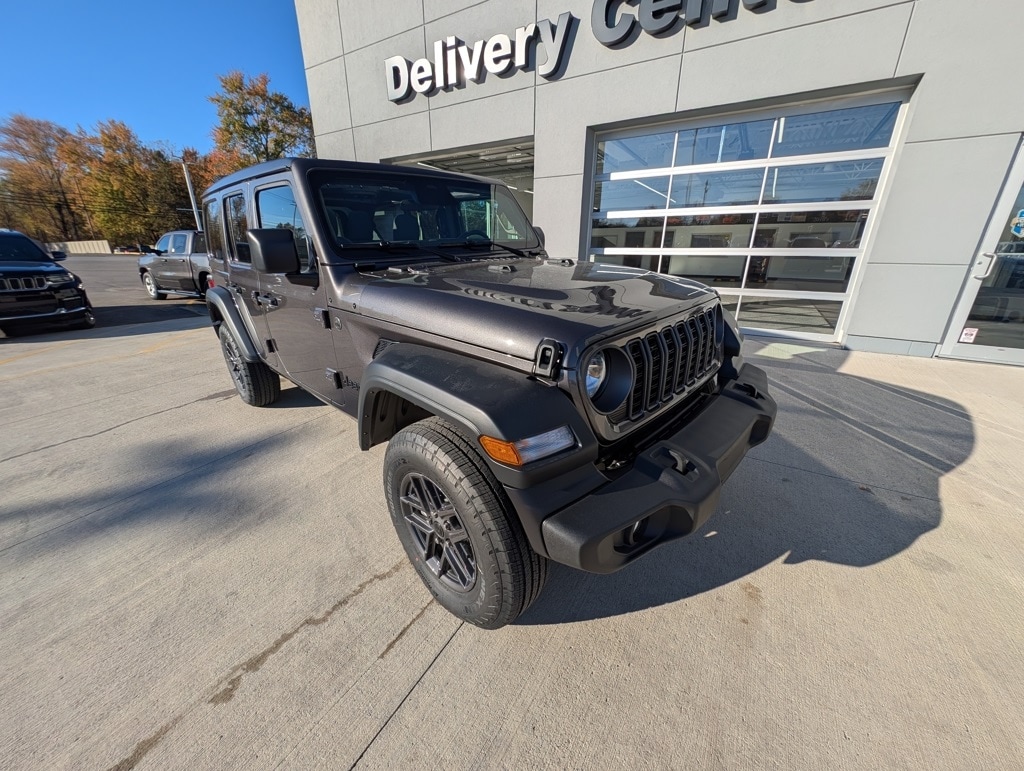 2026 Jeep Wrangler 4-Door Sport S's photo