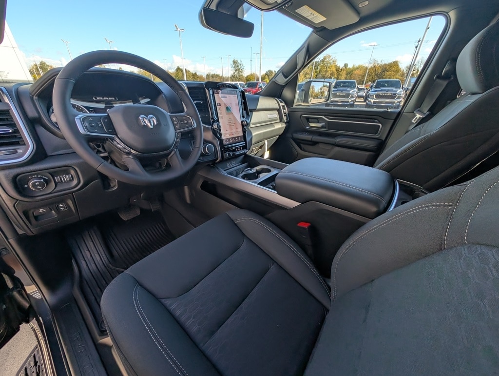 New 2026 Ram 1500 BIG HORN CREW CAB 4X4 5'7 BOX Pickup