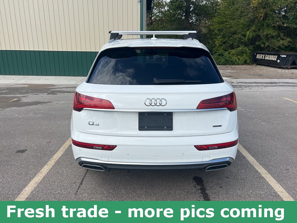2023 Audi Q5 45 S line Premium Plus photo 2