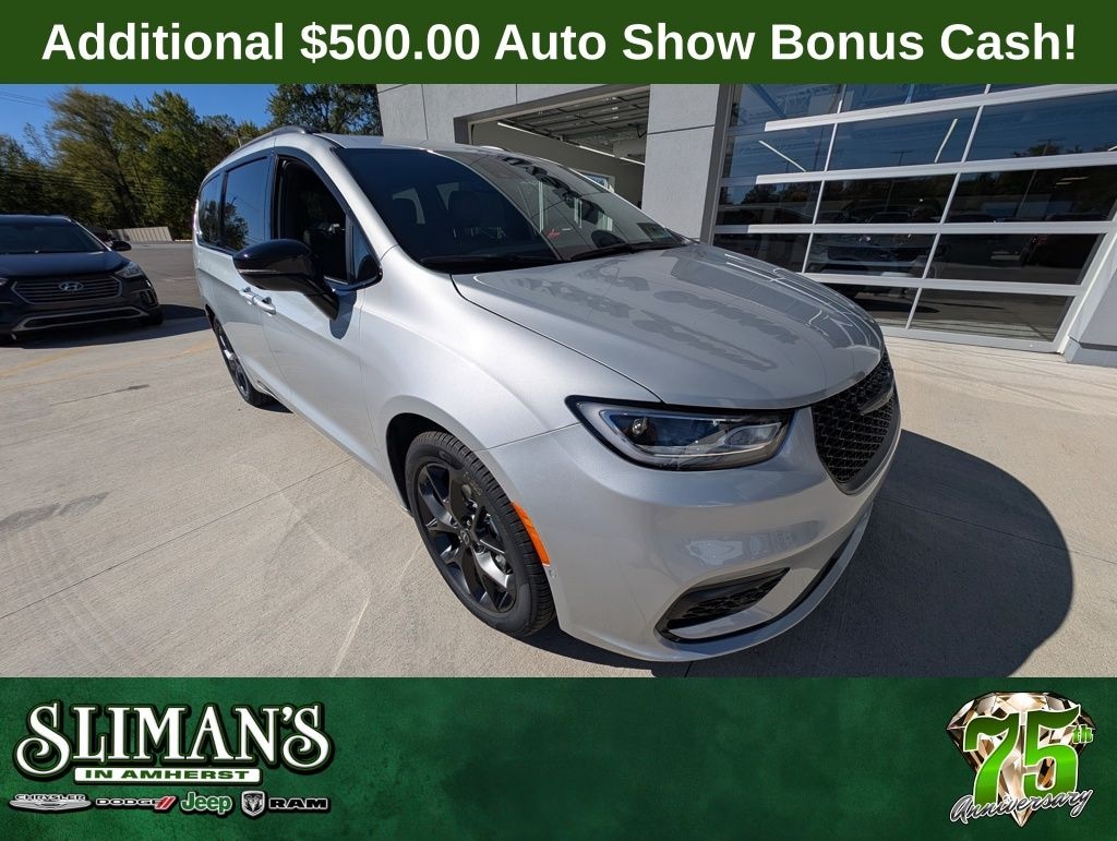 New 2026 Chrysler Pacifica SELECT Passenger Van