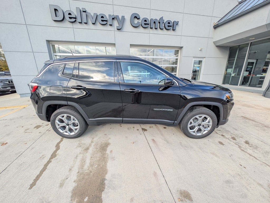 New 2026 Jeep Compass LATITUDE ALTITUDE 4X4 Sport Utility