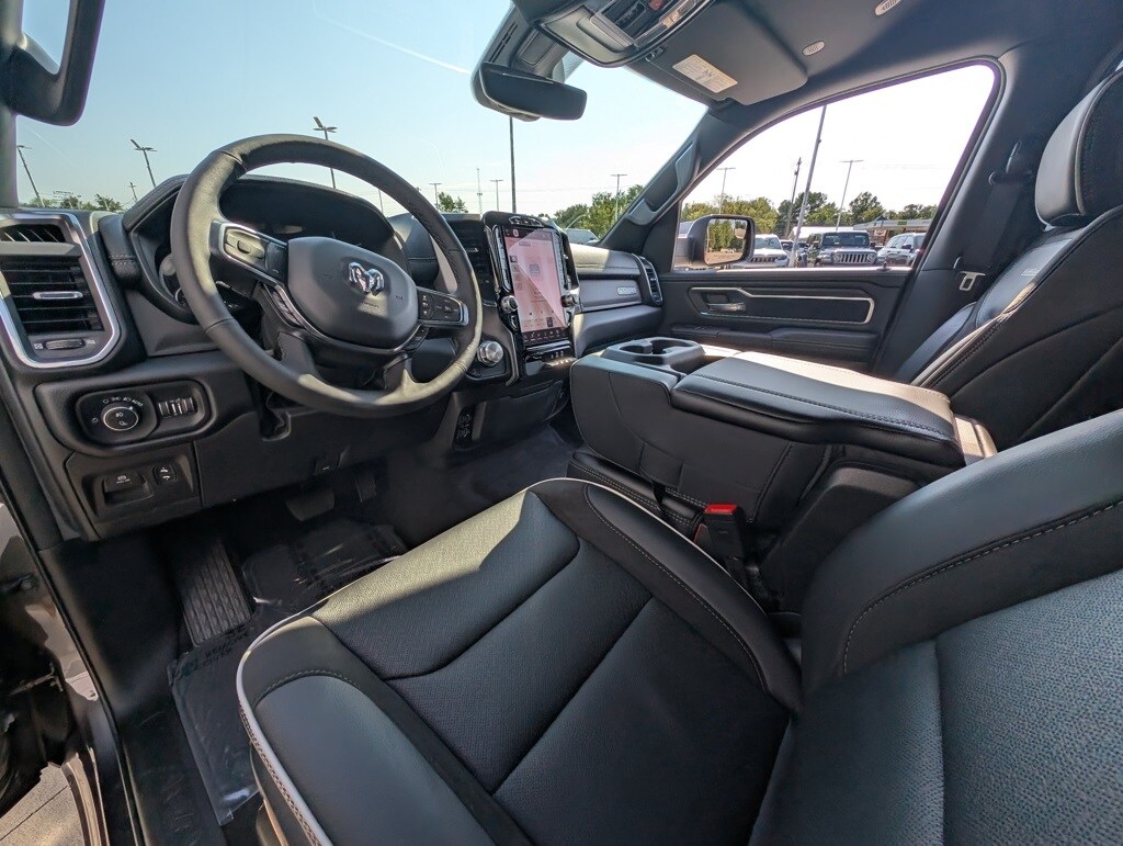 2025 Ram 1500 Laramie photo 2