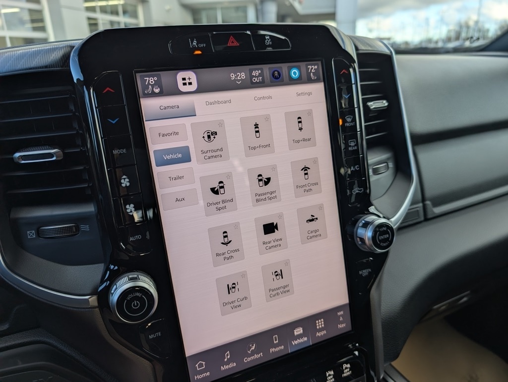 New 2026 Ram 3500 BIG HORN CREW CAB 4X4 8' BOX Pickup