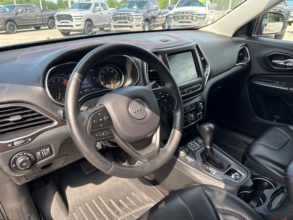 Used 2019 Jeep Cherokee Trailhawk with VIN 1C4PJMBX3KD113871 for sale in Amherst, OH