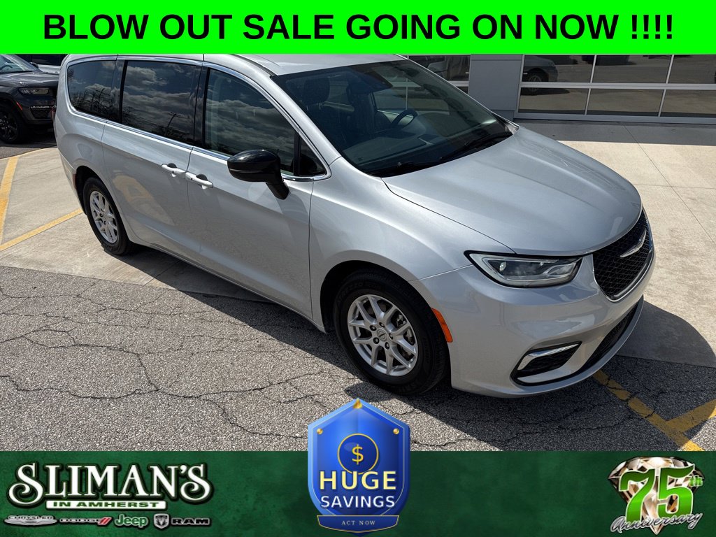 2024 Chrysler Pacifica Touring L Minivan/Van