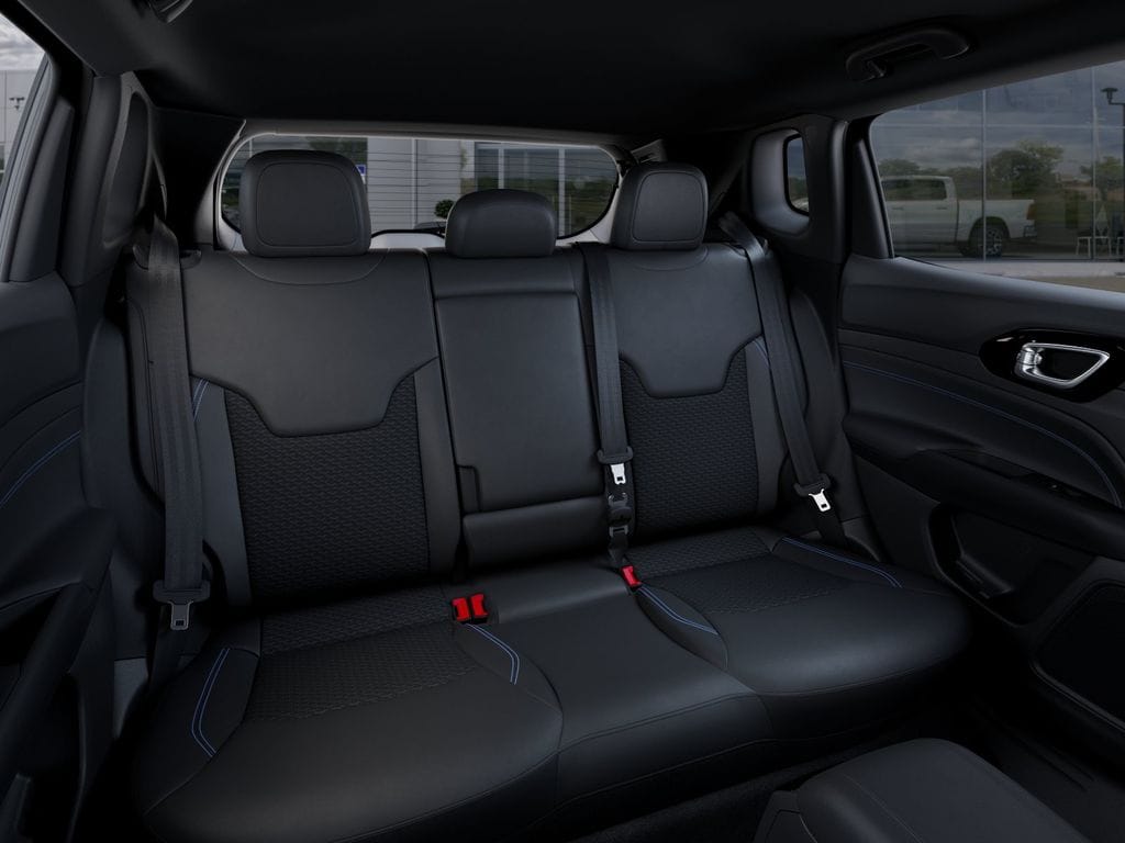 2026 Jeep Compass Latitude Altitude - Photo 19