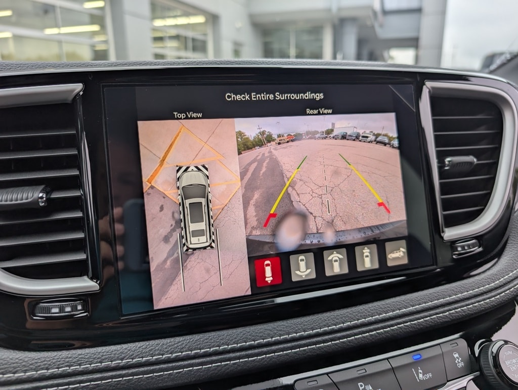 New 2026 Chrysler Pacifica SELECT Passenger Van