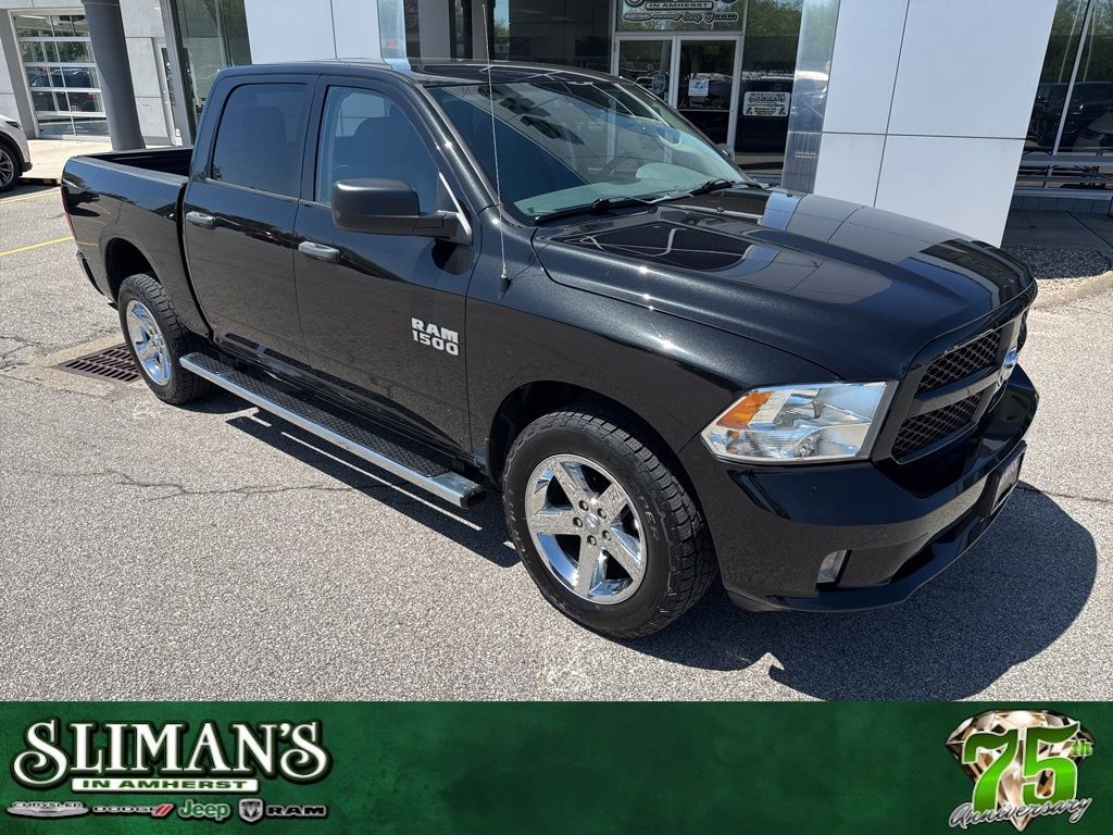 2018 RAM 1500 Express 4x4 Crew Cab 5'7's photo