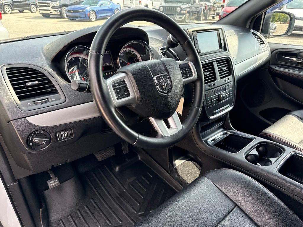 Used 2019 Dodge Grand Caravan GT with VIN 2C4RDGEGXKR693260 for sale in Amherst, OH