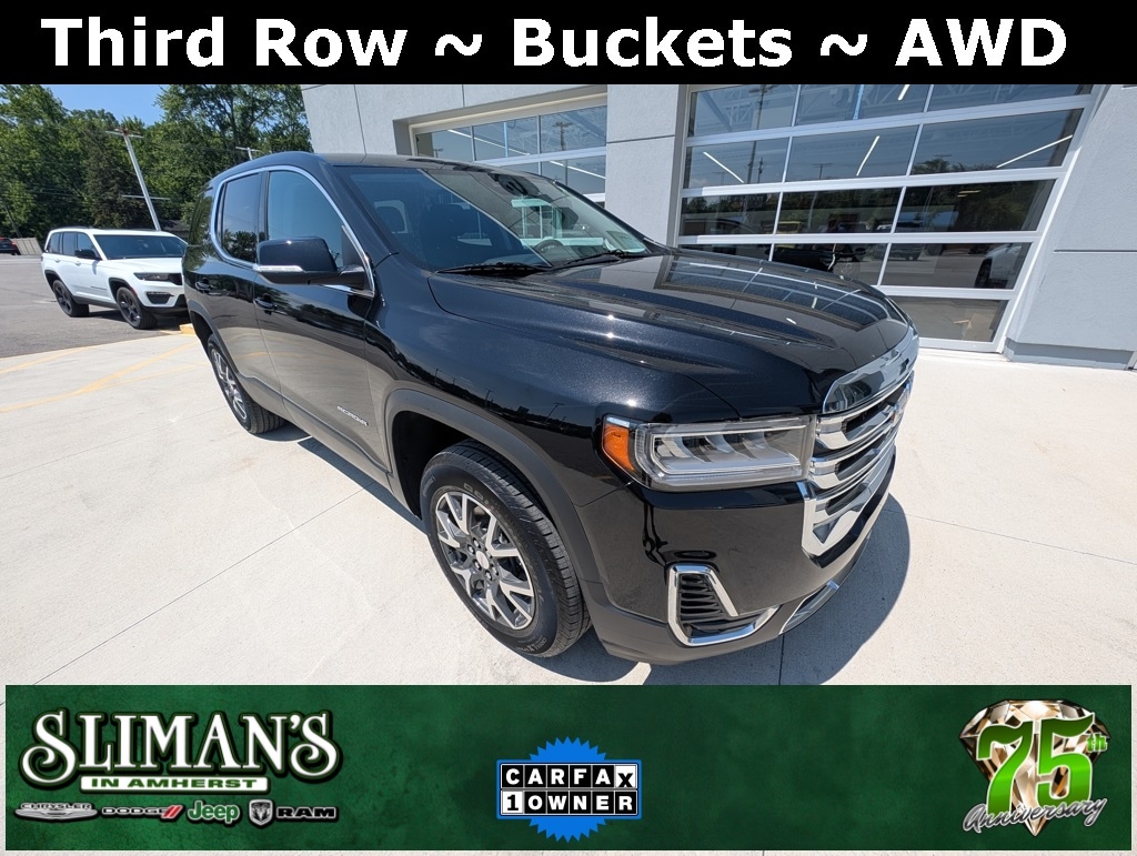 2023 GMC Acadia SLE's photo