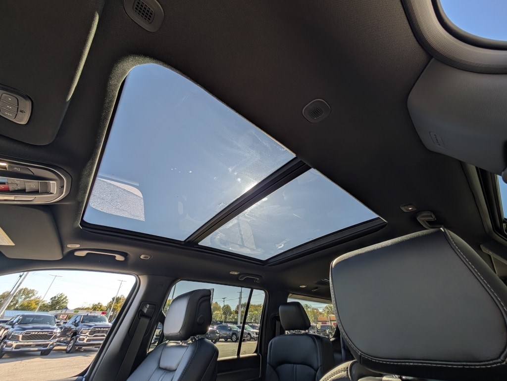 New 2025 Jeep Wagoneer CARBIDE 4X4 Sport Utility