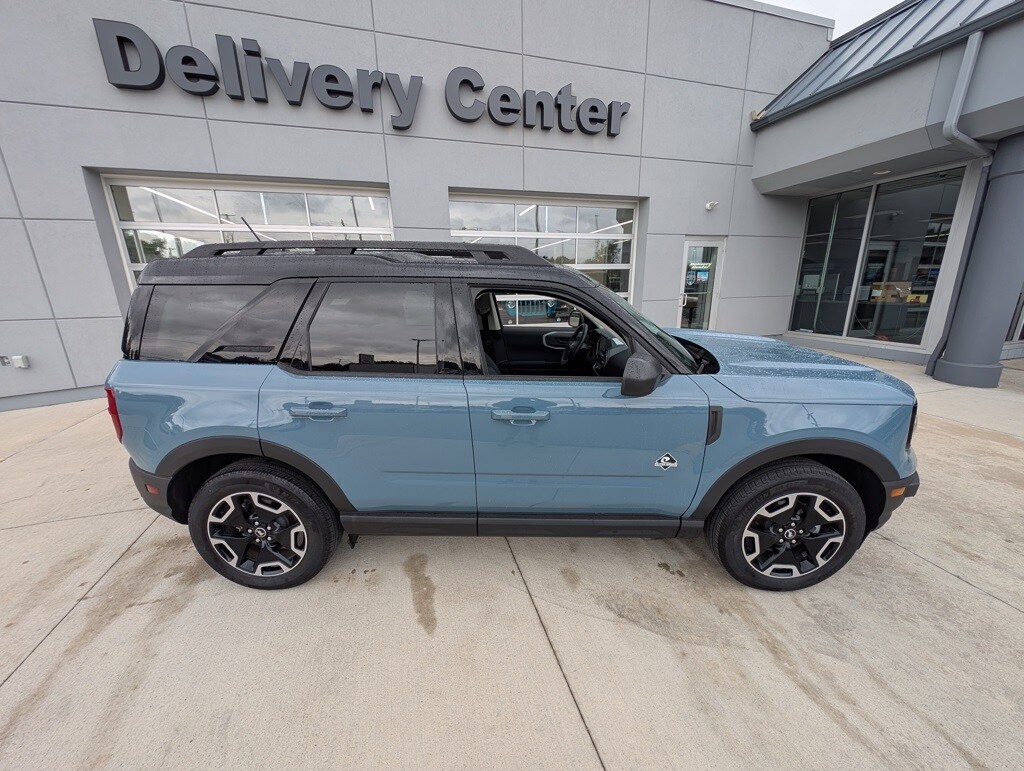 2023 Ford Bronco Sport Outer Banks photo 4