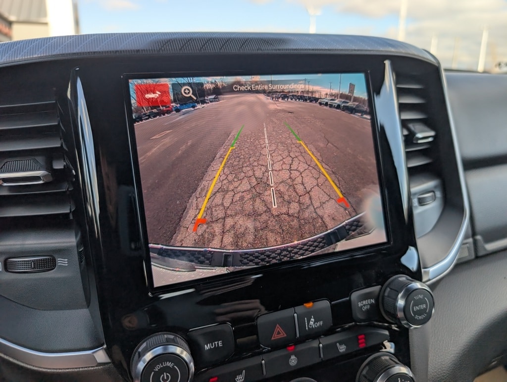 New 2026 Ram 1500 BIG HORN CREW CAB 4X4 6'4 BOX Pickup