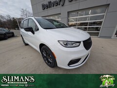 2026 Chrysler Pacifica LIMITED AWD Passenger Van