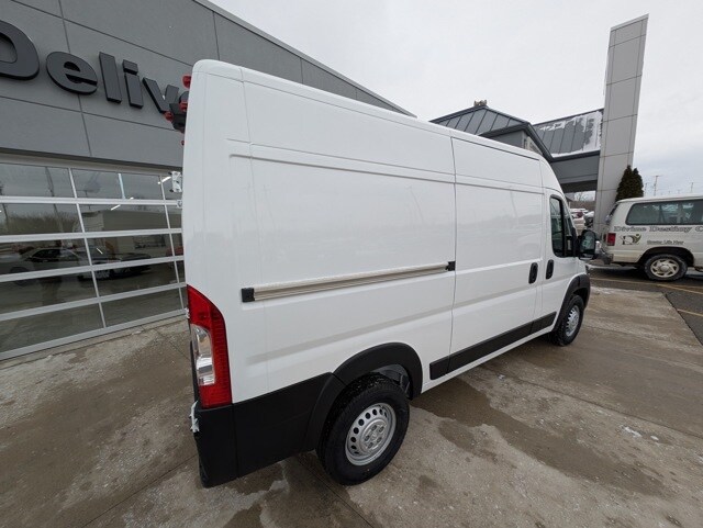 2025 Ram ProMaster 1500 photo 3