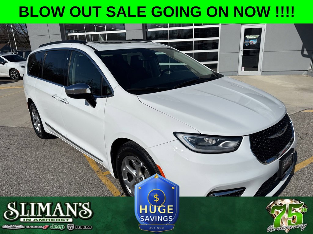 2023 Chrysler Pacifica Limited Minivan/Van