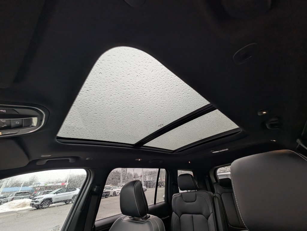 New 2026 Jeep Grand Cherokee L LIMITED 4X4 Sport Utility